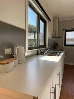 Highlands Retreat - Cosy, Modern & Central - 3