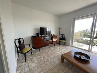 A CASA DI LOULOU e MARIA - 1