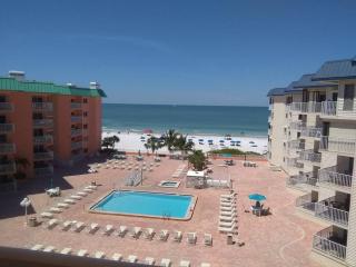 Tropical Beachfront Penthouse-Beach Cottages II - Clearwater Beach - 0