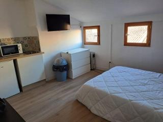 Budgetbnb 195A,studette rue populaire - Toulon - 6