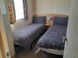 hollies retreat - Lossiemouth - 5
