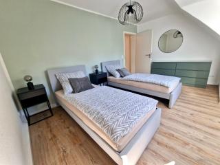 Bis 4 Pers. 0,3 km zur City von Wuppertal – neuwertige Wohnung - Wuppertal - 2
