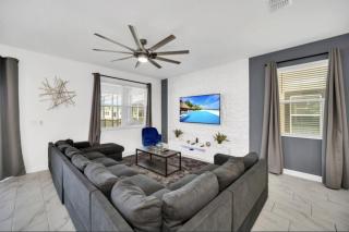 Experience Wonderland at The Darlings Vacation Home - Davenport - 1