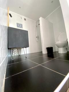 Skippers - Adults only - Ukunda - 2