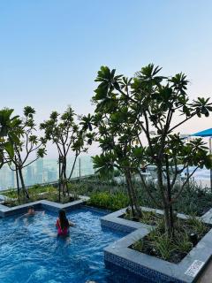 Unique 2br with Infinity Pool view on Burj Khalifa - 6