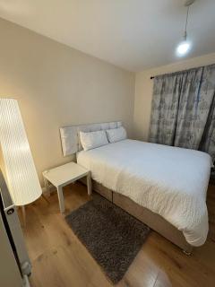 Shared House in Chakeshill Drive - Bristol - 4