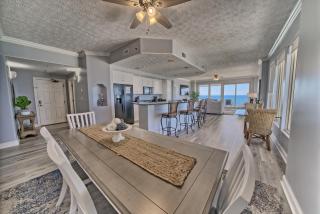 Spacious Tropical Condominium at 17th Floor with Beach and Pool Access - Unit 1707 - Panama City Beach - 2