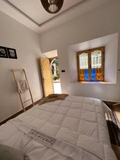 Rose Garden Dades - 3