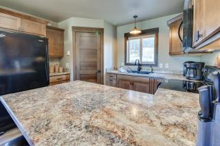 Spacious Sturgis Cabin with Grill and Wraparound Patio - Sturgis - 2