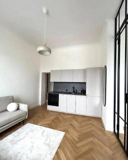Old Town Residence , Wi-fi , 2-Beds , Aesthetics - by HIK Apartments - Varsavia - 4