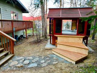 Hot Tub Stunning Mountain Views 2 kitchens 4 bedroom 2 bathroom - Anchorage - 5