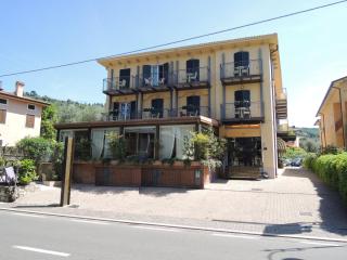 Hotel Al Caval - Torri del Benaco - 0