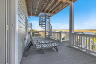 Marsh Madness by Oak Island Accommodations - Oak Island - 3