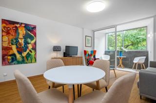 Artistic Central Apartment - 6