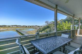 Fountains Folly by Oak Island Accommodations - Oak Island - 4
