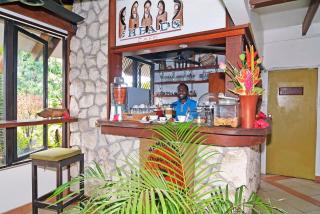 Coconut Palms Resort & Diamond Casino - Port Vila - 2