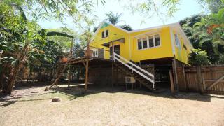 Mango Treehouse, Mango Parkway, Nelly Bay - 3