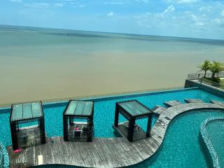 Seaview Family Suite Imperium Residence Kuantan - Kuantan - 0