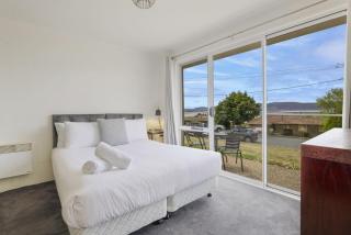 Cascades Retreat - 1