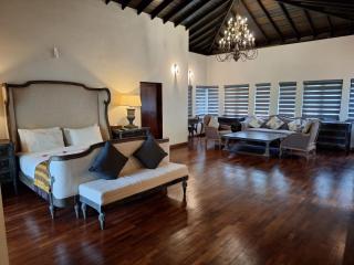 The Deer Park Hotel - 4