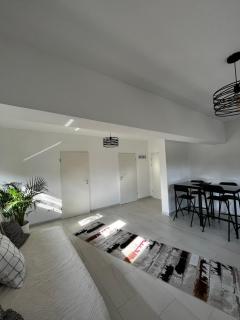 Jois Apartments Periam - - 8