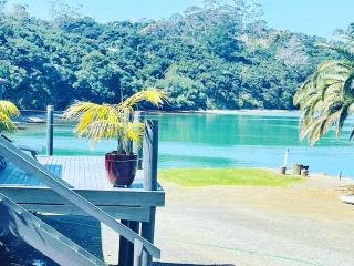 Driftwood Paradise - 6