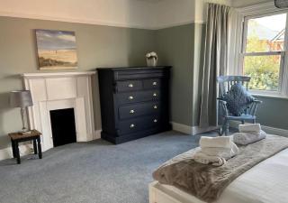 BOURNECOAST - SPACIOUS FLAT NEAR SHOPS/BEACH-FM182 - 9