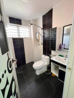 Bearbrick homestay with pool - 3