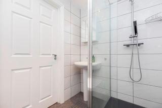 REEFSIDE by BOURNECOAST - A Delightful Holiday Apartment Just A Brief Walk to the Sandy Beaches - FM3070 - 1