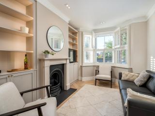 Pass the Keys Stunning 3 Bedroom Townhouse in Central St Albans - Saint Albans - 0
