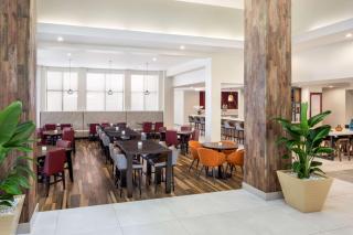 Hilton Garden Inn Miami Airport West - Miami - 2