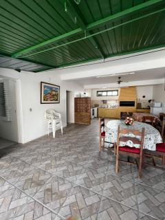 Linda casa para temporada em FRENTE A PRAIA em São Lourenço do Sul - 6