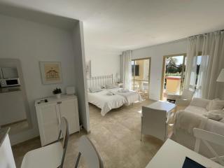 Estudio primera Linea 50 mtrs playa. Fibra 600Mb - Marbella - 2