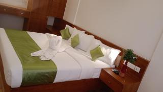 Queens Tourist Home - Badagara - 3