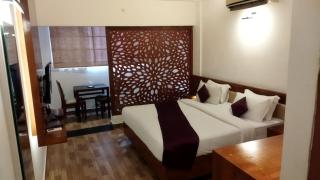 Queens Tourist Home - Badagara - 1