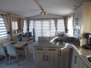 Beachside Lighthouse 14 - 1