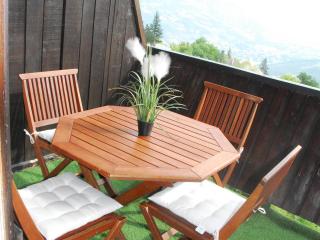 Studio rénové proche des pistes avec terrasse et TV grand écran - FR-1-165A-98 - 2