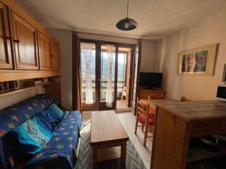 Mini T2 à Barcelonnette pour 4 avec balcon, TV et coin-cuisine équipé - FR-1-165A-111 - Barcelonnette - 0