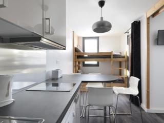 Studio rénové sur les pistes, balcon, accès direct ski, WIFI inclus - FR-1-181-2011 - 5