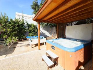 Wonderful Puerto Del Carmen Villa Central Location Villa Cilla Sea Views Large Pool Area Lanzarote - Tías - 6