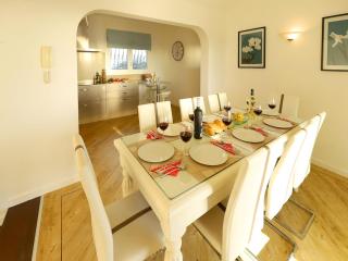 Wonderful Puerto Del Carmen Villa Central Location Villa Cilla Sea Views Large Pool Area Lanzarote - Tías - 8