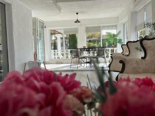 Белият кът - 2