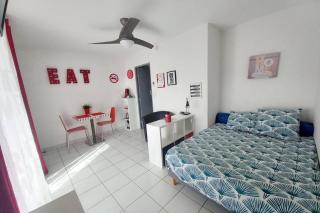 studio costieres climatisé parking gratuit lave linge loggia - Nîmes - 9