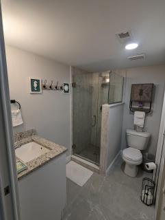 NEW condo! Just 15 min to Ft Myers and Sanibel beach! Great Location!! - Fort Myers - 7