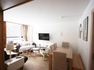 Appartement cosy 3 pièces, 7 pers, Arc 1800, skis aux pieds, proche télésiège et commerces - FR-1-411-823 - 0