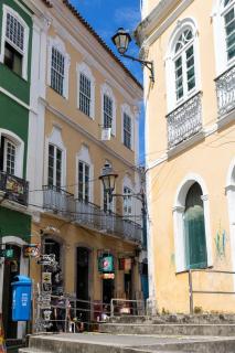 Experiência Autêntica no Pelourinho - Studio em Casarão Histórico até 6 hóspedes - 7