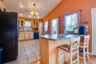 Spacious Norfork Lake Home Game Room and Views! - 1