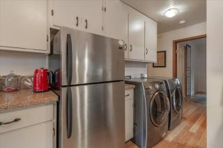Cozy Pet-Friendly Cabin w Fenced-In Yard Close to Slopes Beach Town - Carnelian Bay - 8