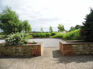 Granary Cottages - 8