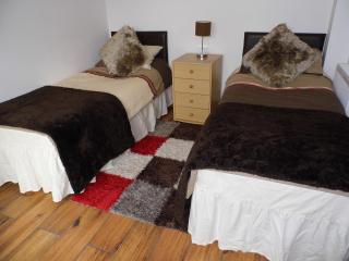 Granary Cottages - Swindon - 1